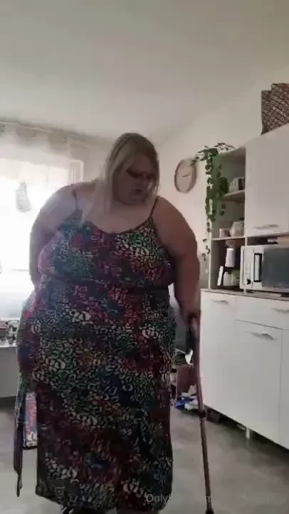 This is how a whale walk 