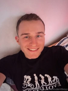 Hey babe i have late present for you free trial to my best friends part 1