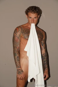 Another day another for you from me https onlyfans com gwoodlig free