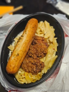 Whos down to watch me do a mukbang