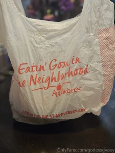 Whos down to watch me do a mukbang part 1