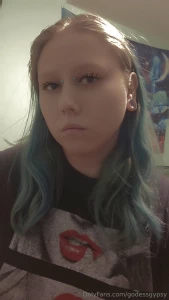 Im sending pics to anyone who tips me at midnight