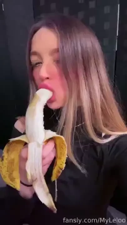 I love bananas so much that i eat them every day new babyface blowjob 