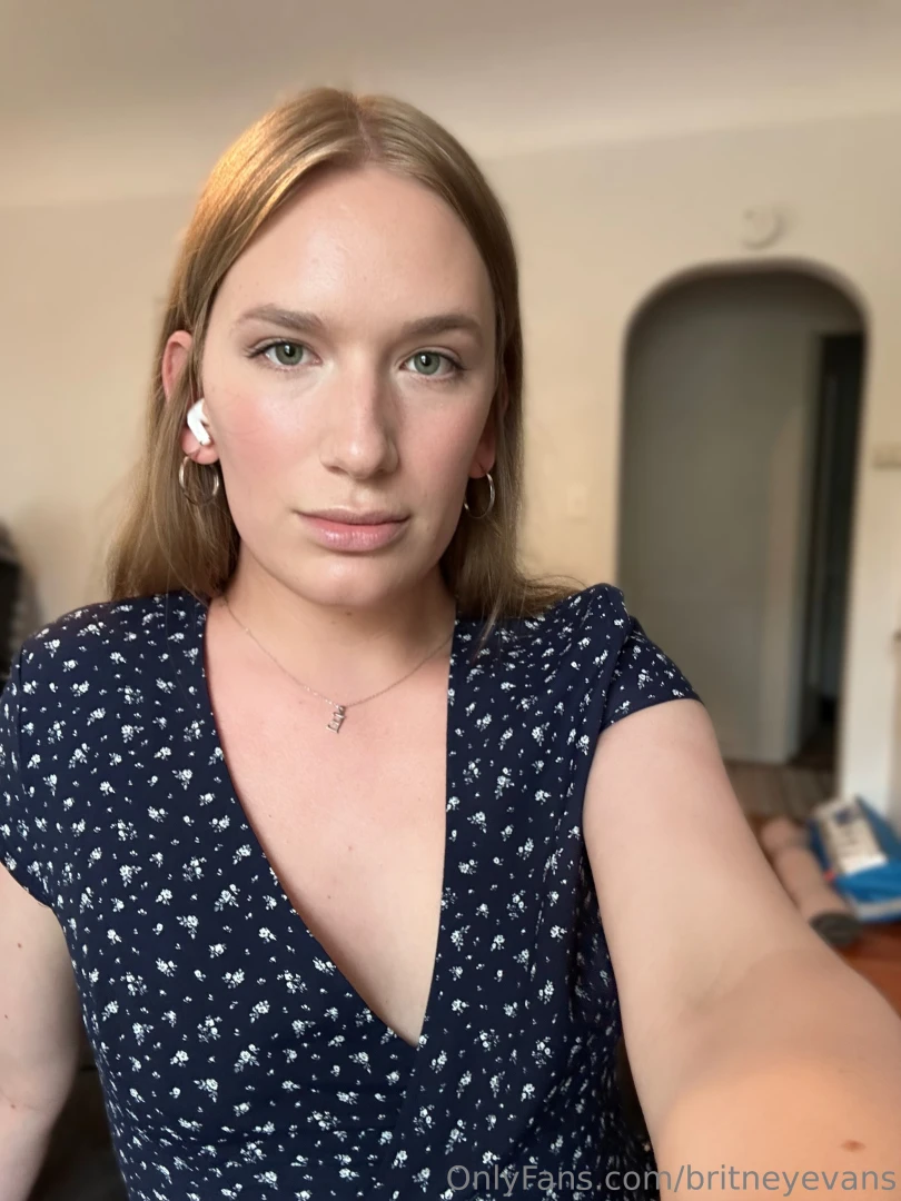 I m only innocent until you put me down on my kneees 