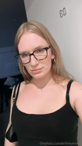 What are you waiting for get on your knees for me