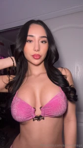 Dm i wanna show you something