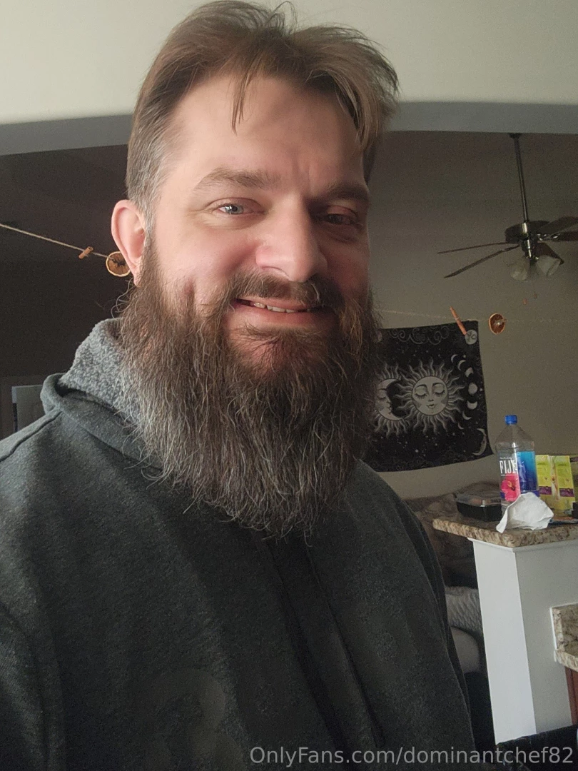 Figured i d give you a day to day pic i can t be naked all the time 