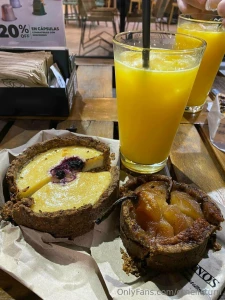 Omg do i have a sweet tooth is there anyone here who likes sweets and