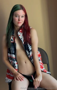 Message me if you want this set it includes nudes