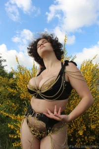 Sometimes i fell like a goddess adorned in gold i m just waiting for a part 4