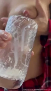 Merry milkmassss lactation lactating breastmilk milking milk milf