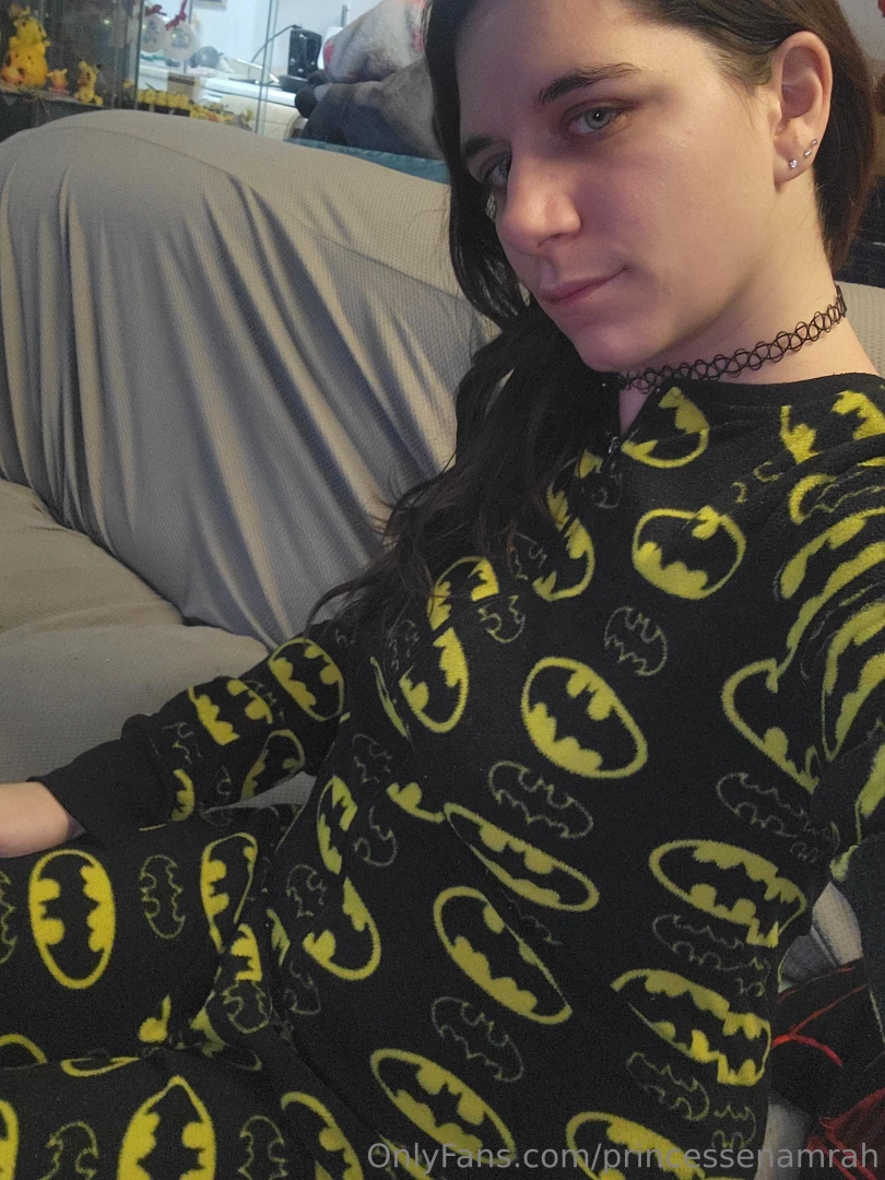 En pijama jespere que vous passer une belle soiree xox 