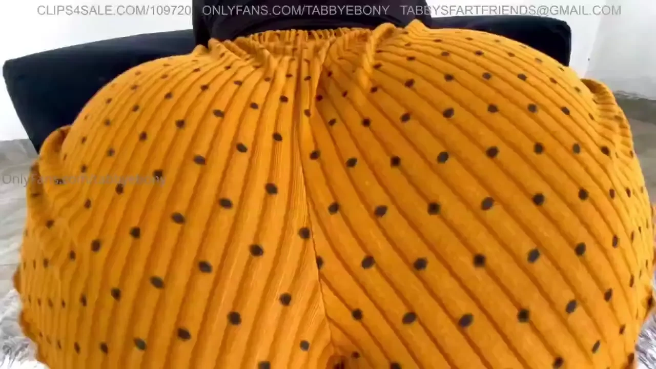 Stroke to my fat ass baby 