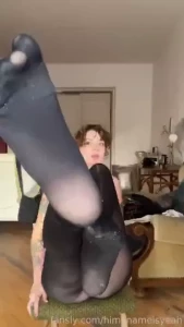 Do black tights suit me nylons nylonfetish pantyhose tights feet