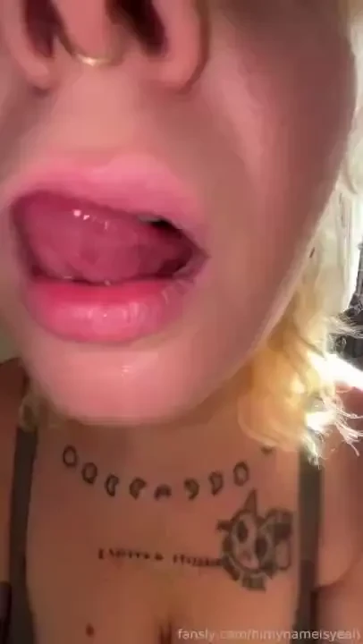 Trick or lick giantess giantessfetish vore vorefetish oralvore tinies 