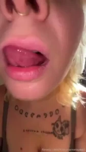 Trick or lick giantess giantessfetish vore vorefetish oralvore tinies
