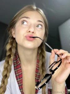 When i m riding a cock what s better to look at my hot boobs or my