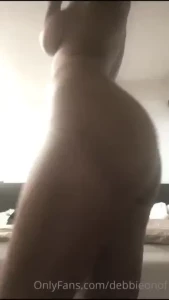 Happy day loves im horny today let me know what do you think about it