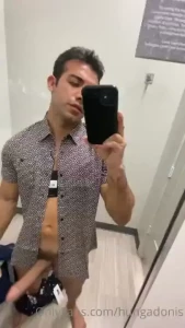 2 videos and 1 hot picture i took last night after my work out also