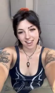 Just sent my vip club a joi for your eyes only just imagine fucking