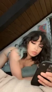 I want you to have a clear image of how i look while i check my