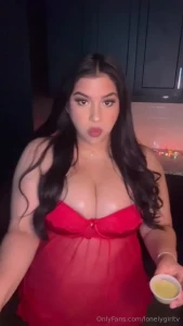 25 for full video of eating breakfast tacos in sexy red lingerie mmmmm