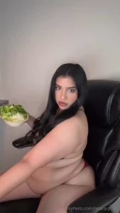 Are you going to buy my 19 minute mukbang i m posting later