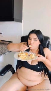 Check your dm for my new video to help me grow baby