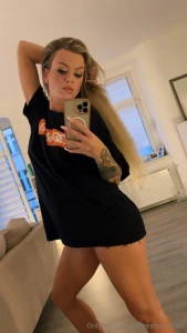 Who needs pants when i can wear this and still look this good