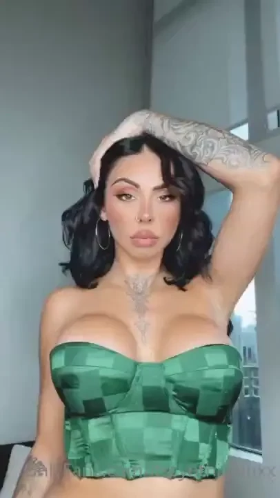 I missed you happy monday 