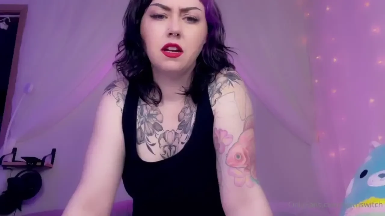 We go on a first date then come back to my place i tell you to get on 