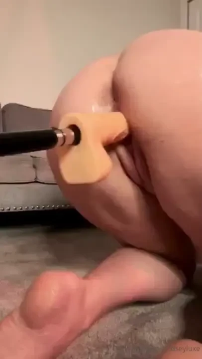 Had to try out my new fuck machine god it felt sooooo good and i love 