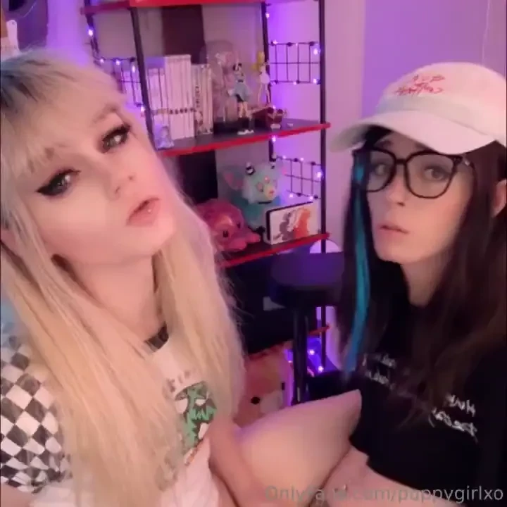 Hehe cumming soooon cutiiieez i love lining our asses up for a big part 2 