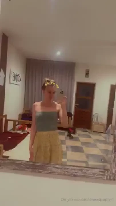 Hehe a few cheeky snaps of me i ve been packing up getting ready to part 2 