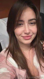 Alexxxa_venus she loves vulgarity and everything related to sex she is part 21