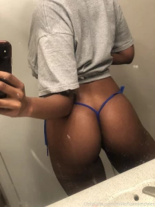 Spoil me baby i promise i m worth it i needa human atm or pay pig if