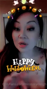 Happy halloween i actually have trick-or-treaters this year check your
