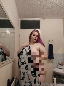 Mummy in the shower to see more scrolled down to the shower post