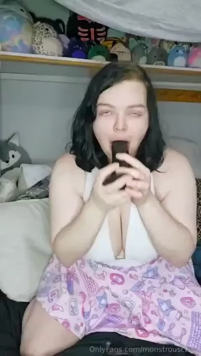 A tease of 3 videos going out to my auto renewal fans for free 