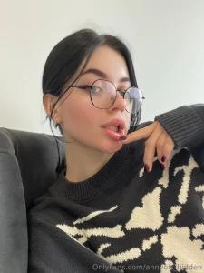 Hey guys i just can t keep my emotions in check today honestly i have