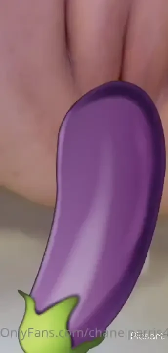 Want to see me and gotweed666 tip this post or sub to my vip 60 off 