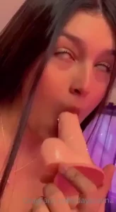 Que rico chupartelo hasta que te vengas en mi boca