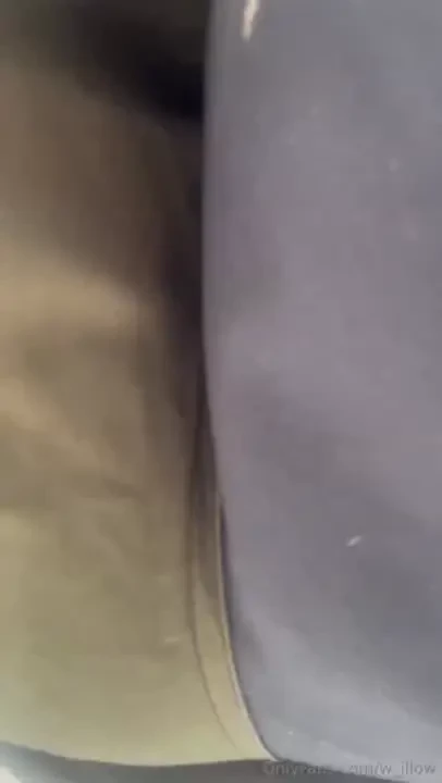 Hey losers i just ate a massive bacon and egg sandwich and my farts 