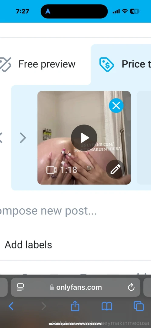 Wanna see all my holes 