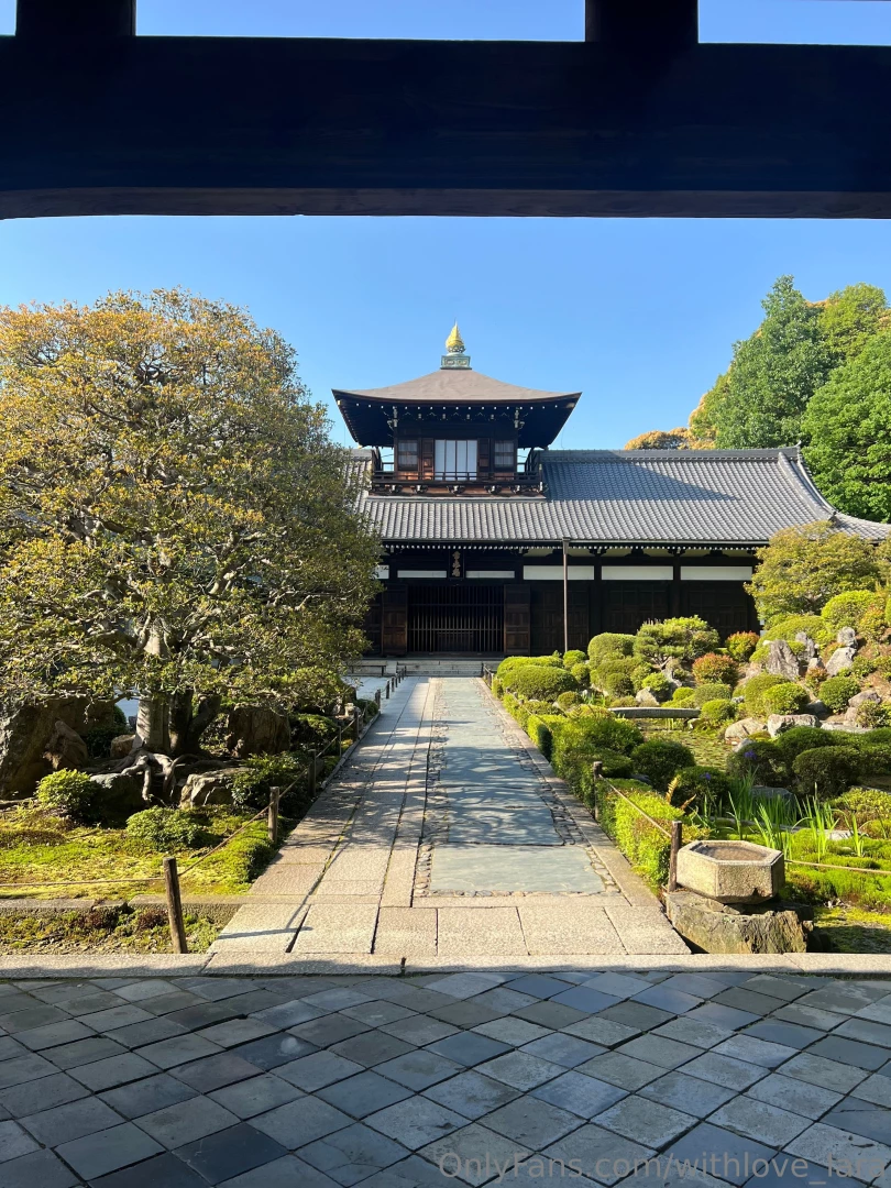 Hey here i upload something from my life few people know that i m part 5 