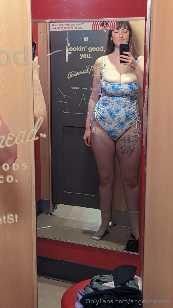 Back on my dressing room shenanigans part 1 