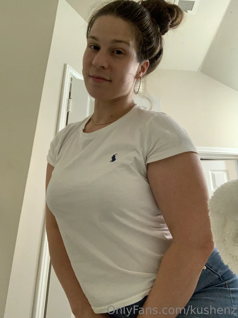 Who wants to see what s underneath my jeans 