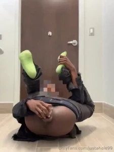 If these walls could talk 9inch dildo spreading my pussy