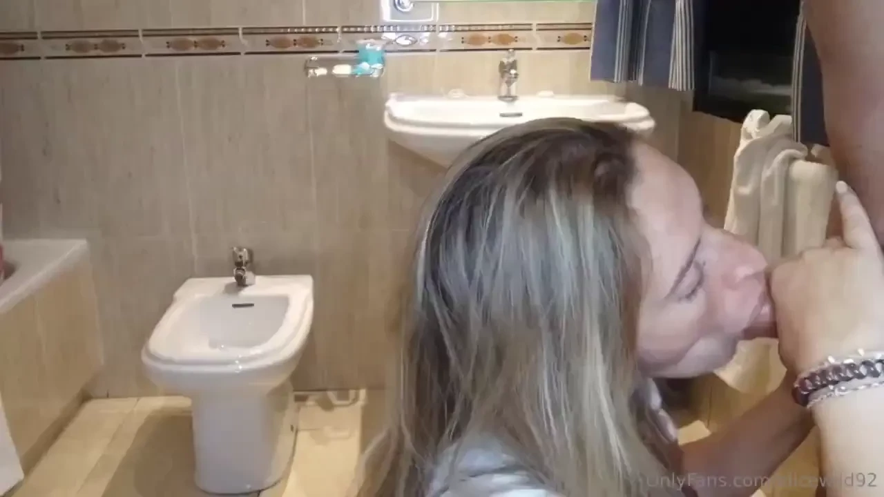 Pregnant sucking cock and then a good fuck 