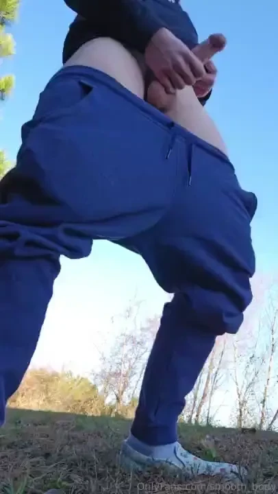 Soooo instead of rest stops i decided to make a picnic table my public 